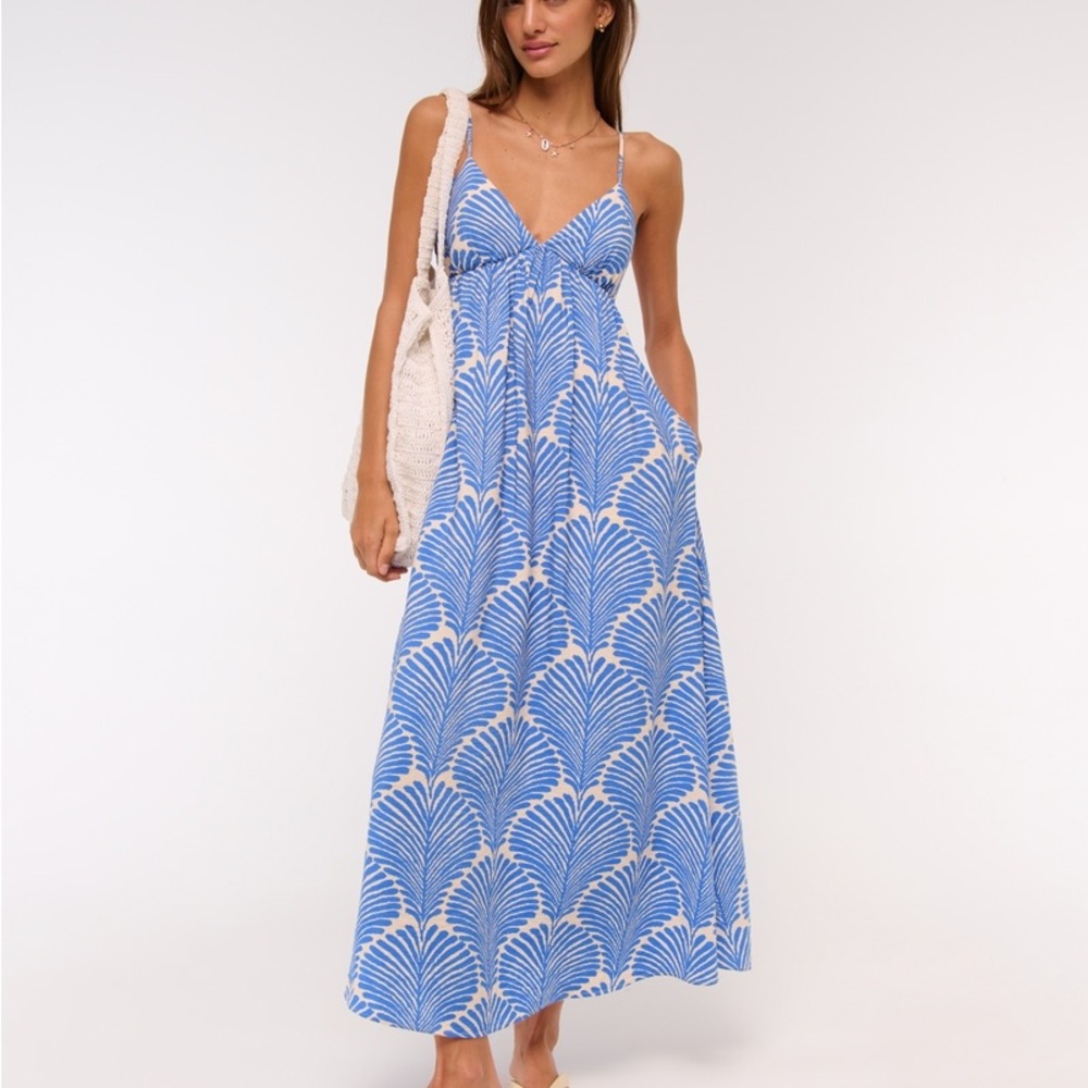 Abercrombie Bra-Free Clasp-Back Flowy Maxi Dress Blue